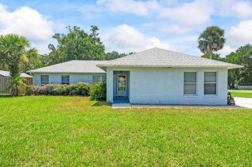 1845 Mango Tree Dr, Edgewater FL 32141-3925 exterior