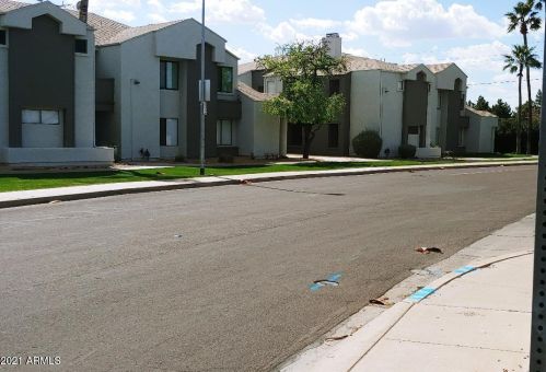 9435 59th Ave, Glendale, AZ 85302-3051
