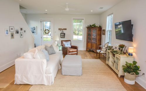 824 Toler Dr, Mount Pleasant SC  29464-4015 exterior