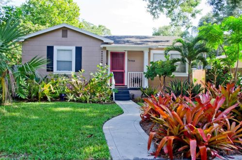 4425 7th Ave, Saint Petersburg, FL 33713-6215