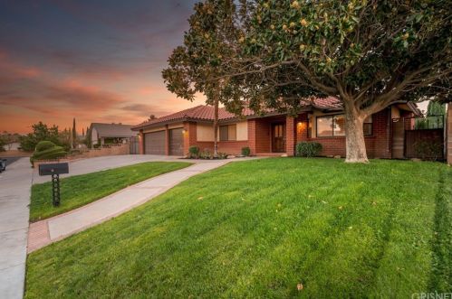 2720 Secure Pl, Lancaster, CA 93536-5858