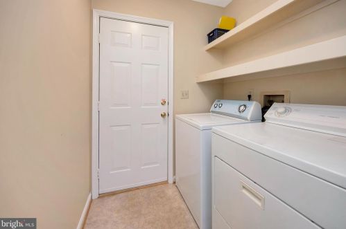 124 Saylers Crk Rd, Locust Grove VA 22508-5119 exterior