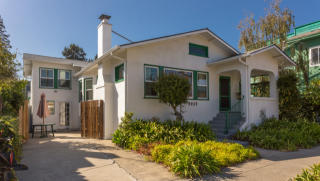 5925 Dover St, Oakland, CA 94609-1425