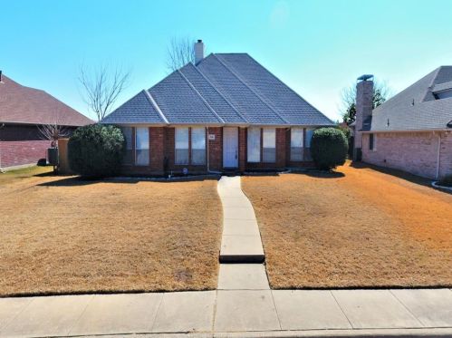 520 Shannon Dr, Rockwall, TX 75087-7051