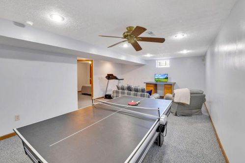 1565 Roscommon Dr, Pataskala OH  43062-7018 exterior