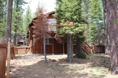 1681 Tionontati St, South Lake Tahoe CA  96150-4902 exterior