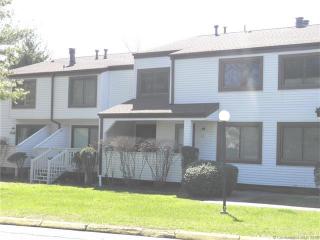247 Cottonwood Rd, Hartford CT  06111-4218 exterior