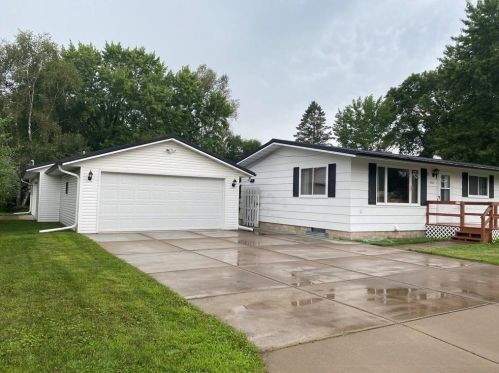 510 4th Ave, Albertville, WI 54730-9171