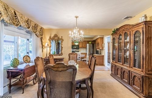 262 Overmount Ave, West Paterson NJ  07424-3284 exterior