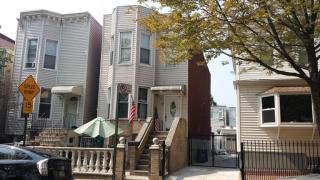 110 5th St, Brooklyn, NY 11249-3213