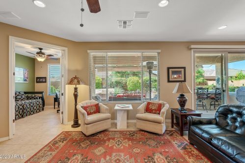 27041 Tonopah Dr, Buckeye AZ 85396-6932 exterior