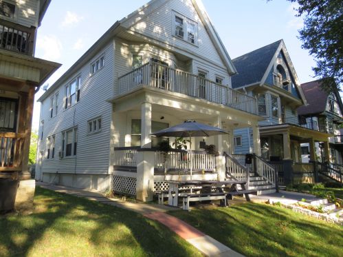 3157 Buffum St, Milwaukee, WI 53212-2149