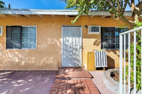 4913 Sereno Dr, Temple City, CA 91780-3035