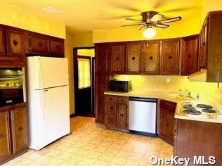 1046 Little Neck Ave, North Bellmore NY  11710-1734 exterior