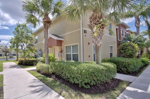 9073 Gervais Cir, Naples FL  34120-4782 exterior