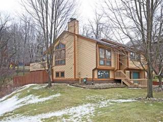 3107 Mohawk Dr, Gibsonia, PA 15044-8277