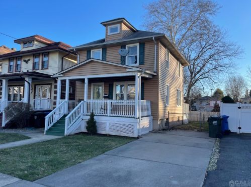 514 Linden Ave, Woodbridge, NJ 07095-3021