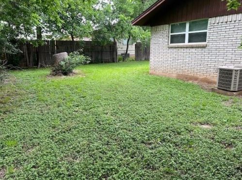 2202 Cottonwood Dr, Georgetown TX  78628-3209 exterior