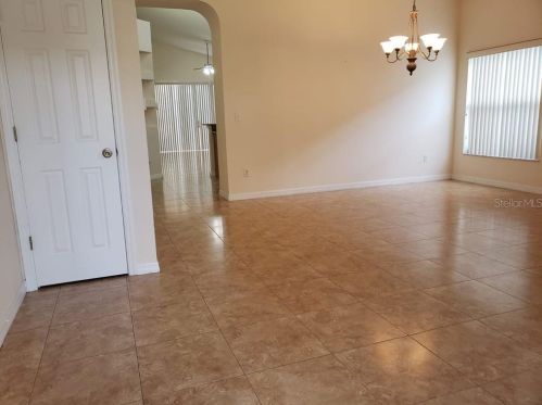 2014 Kaylas Ct, Orlando, FL 32817-4543