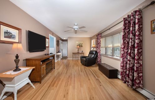 13 Maryland Blvd, Hampton Bays NY  11946-2652 exterior