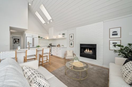 502 Le Point St, Pismo Beach CA  93420-2828 exterior