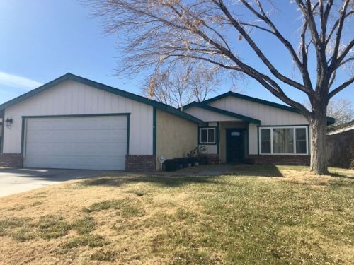 625 Silver Ridge St, Ridgecrest, CA 93555-5308