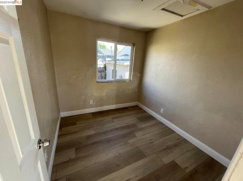 2712 75th Ave, Oakland, CA 94605-2840