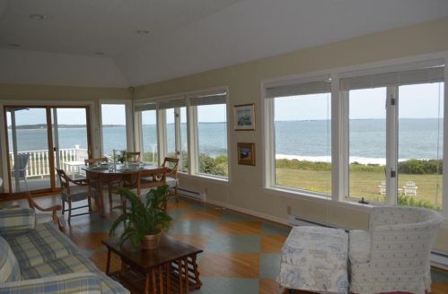 250 Ocean Rd, South Kingstown RI  02882-1346 exterior