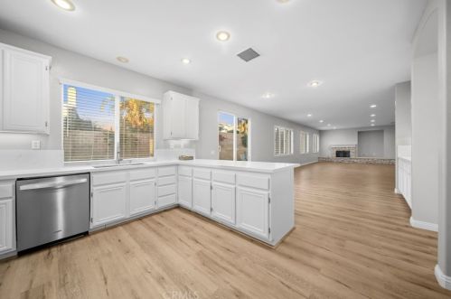 19212 Dandelion Ct, Riverside CA  92508-7104 exterior