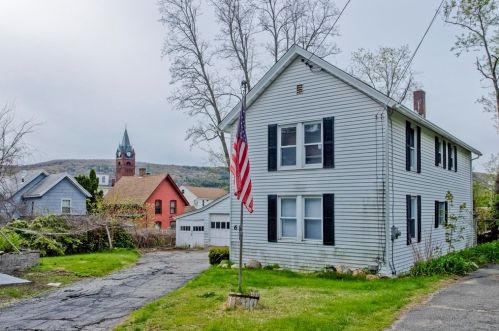 4 Eddy St, Ware, MA 01082-1398