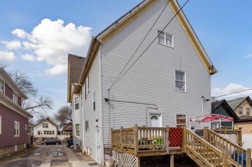 826 21st St, Milwaukee WI  53204-1149 exterior
