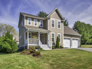 8 Perkins Ct, Oak Park, NC 28704-6307
