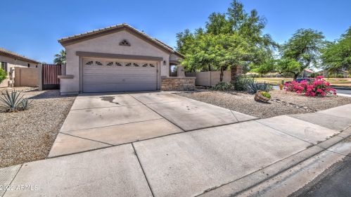 2567 Brooks St, Gilbert AZ  85296-8844 exterior