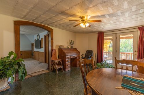 1179 Barkeyville Rd, Grove City PA  16127-4901 exterior