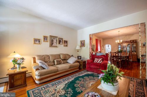 647 Marshall St, Norristown PA 19401-5136 exterior