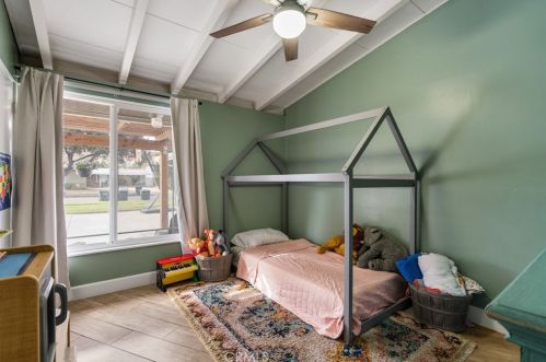 523 Devon Rd, Orange CA  92868-4148 exterior