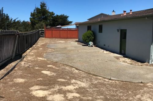 3002 Liberty Ct, Marina CA  93933-3619 exterior