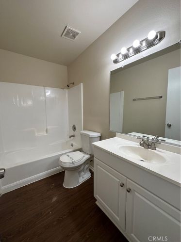 44840 Hanstead Ave, Lancaster CA  93535-2739 exterior