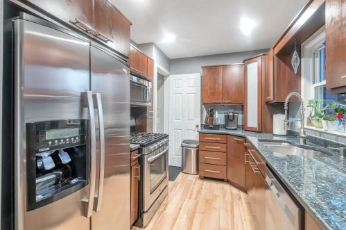 561 Vernon Heights Blvd, Marion OH  43302-5343 exterior