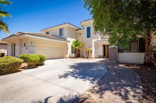 4519 Roy Rogers Way, Gilbert, AZ 85297-9617