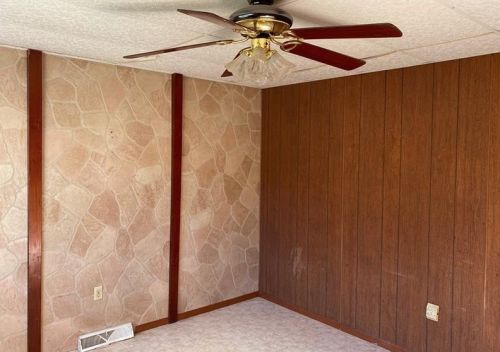 1108 Murphy Ave, South Connellsville, PA 15425-4821