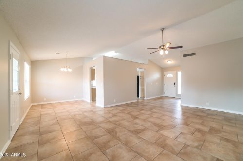 8115 Krall St, Glendale AZ  85303-3206 exterior