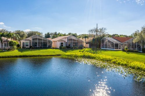 5351 Wycombe Ave, Boynton Beach, FL 33437-1647