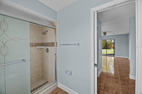 636 Oregon Woods Ct, Orlando FL  32824-9417 exterior