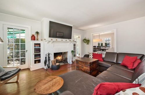 390 Lexington Ave, White Plains NY  10606-2501 exterior