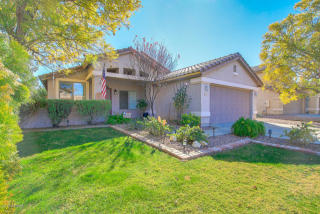 10483 Emerald Ln, Avondale, AZ 85392-4450