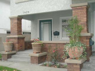 1624 1st St, Long Beach CA  90802-5935 exterior