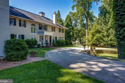 7 Woodsworth Ct, Wayne, PA 19087-3438