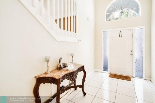 10260 Brookville Ln, Boca Raton, FL 33428-5869