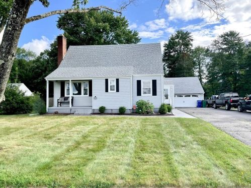 439 Park Ave, Bloomfield, CT 06002-3151